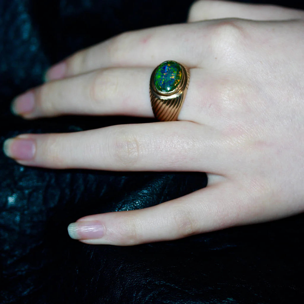 9ct Gold Vintage Opal Ring
